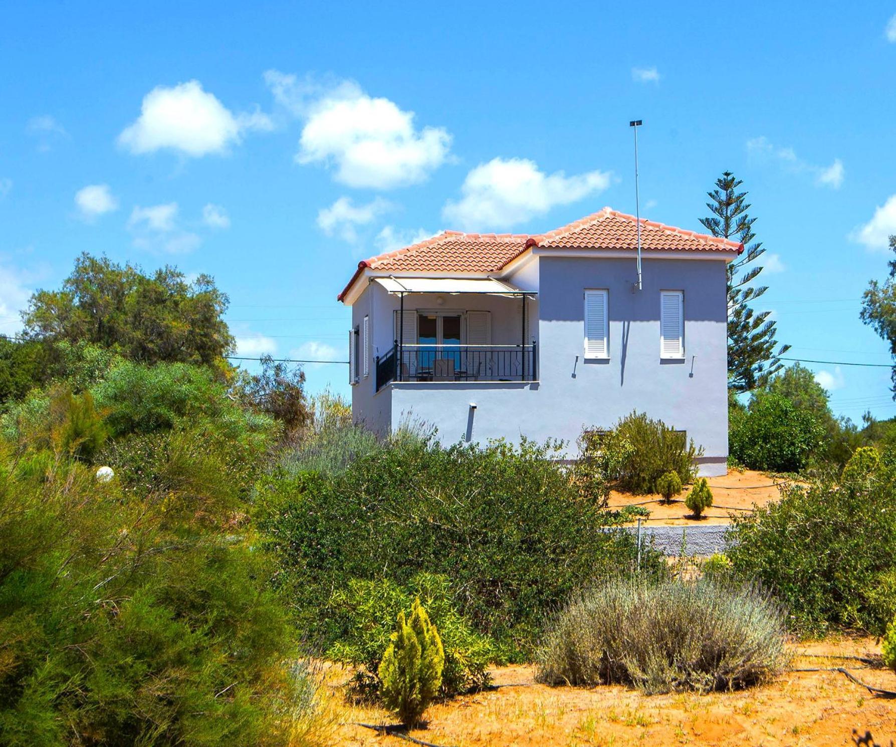 Romanos Beach Villas Exterior photo