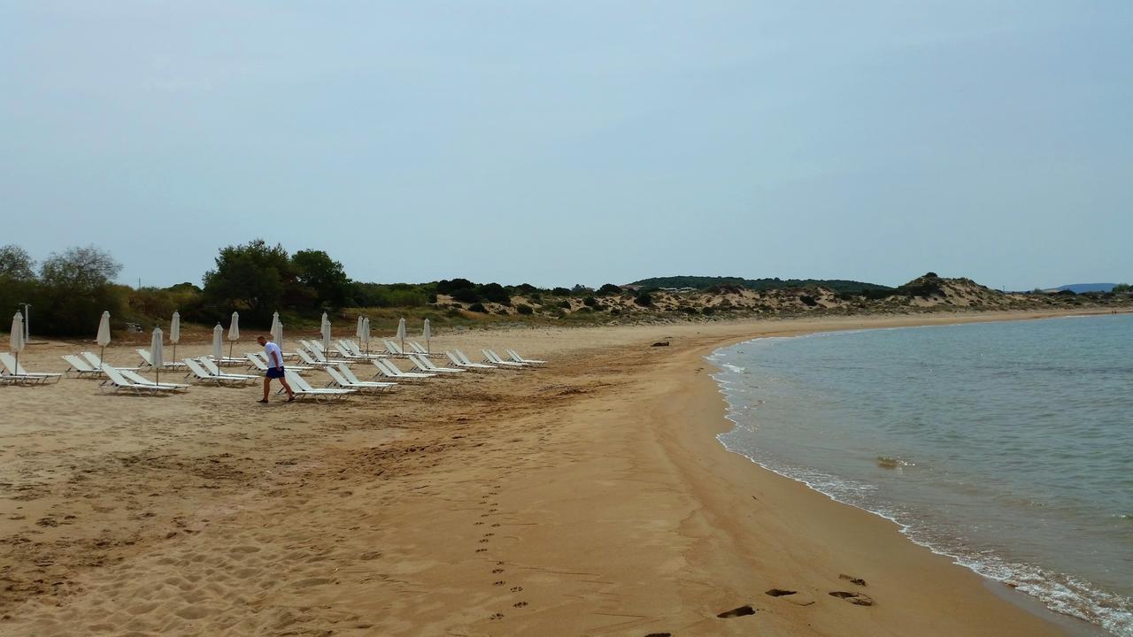 Romanos Beach Villas Exterior photo